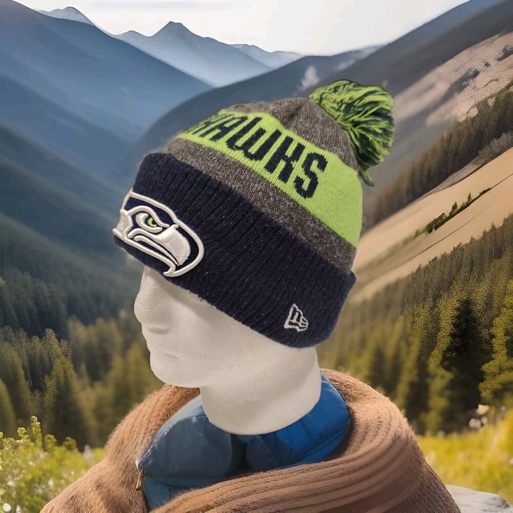 Seattle Seahawks Beanie Hat Cap Youth New Era On-Field One Size Sideline Knit EU
